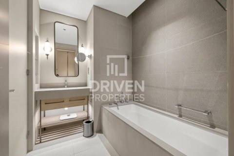 Снять в аренду квартиру в Vida Residences Dubai Mall, Даунтаун Дубай (Даунтаун Бурдж Дубай), Дубай: 2 спальни, 112.78м², № 136942 - фото 14