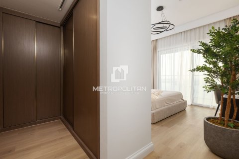 Appartement à EMAAR Beachfront, Dubai Harbour, Dubai, 2 chambres, 146 m², № 73585 - photo 13