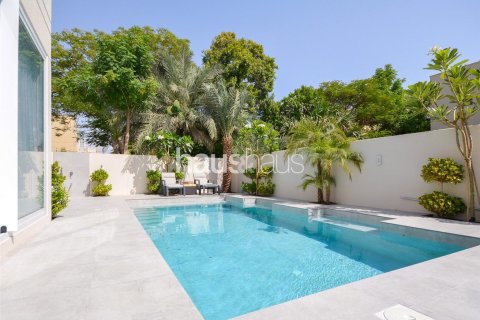 Villa à Meadows, Dubai, 5 chambres, 320 m², № 43309