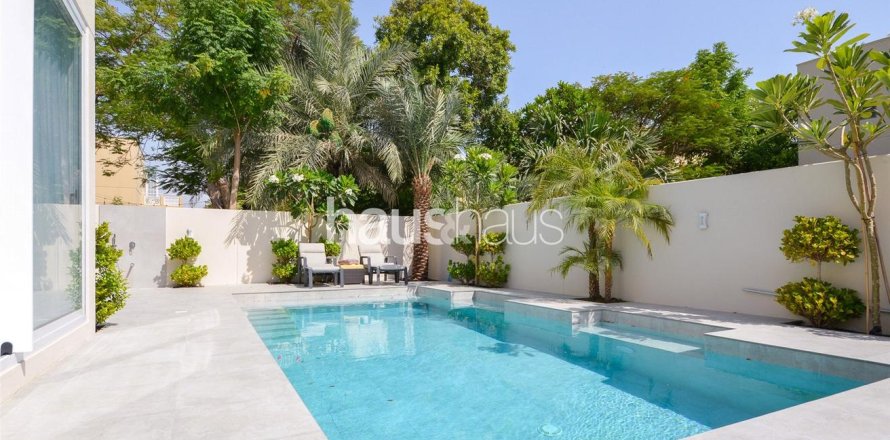 Villa à Meadows, Dubai, 5 chambres, 320 m², № 43309
