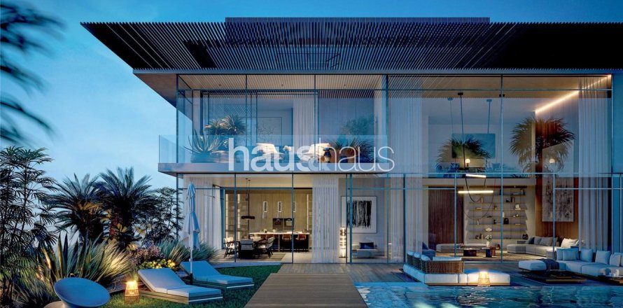 Villa in Deira, Dubai 4 bedrooms, 816 sq.m. № 43316