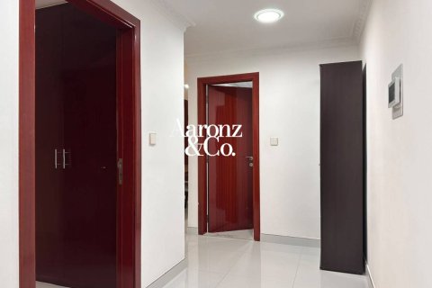 Appartement à Jumeirah Beach Residence, Dubai, 1 chambre, 103 m², № 134464 - photo 14