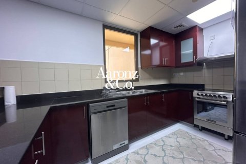Appartement à Jumeirah Beach Residence, Dubai, 1 chambre, 103 m², № 134464 - photo 9