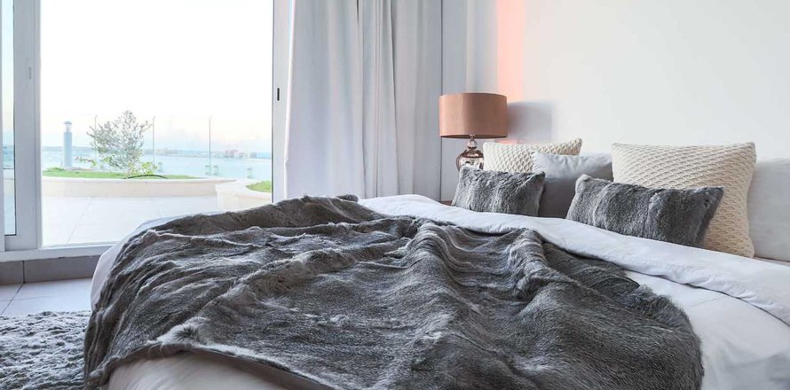 Квартира в Пальме Джумейре, Дубай, 1 спальня, 103.4м², № 30875