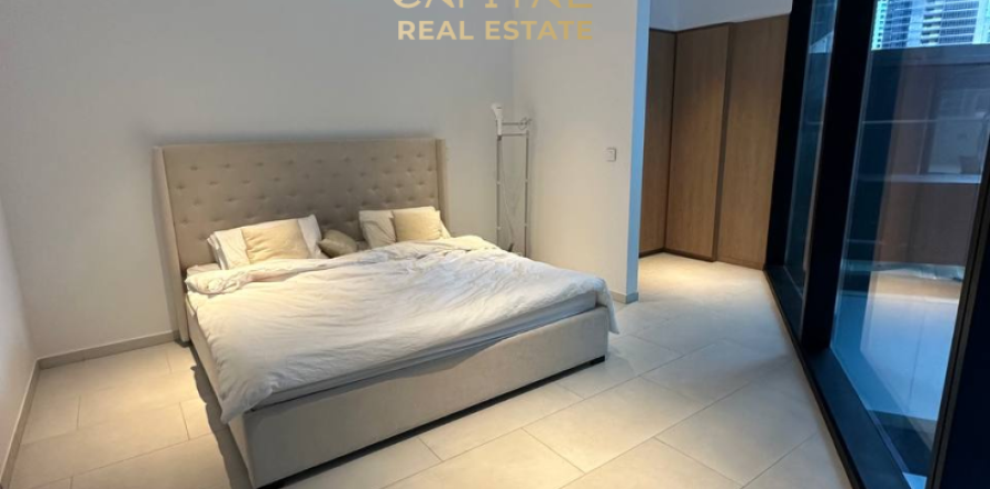Apartment in Dubai studio, 833.56 sq.m. № 37541