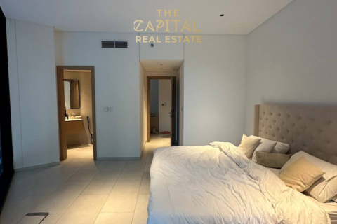 Apartment in Dubai studio, 833.56 sq.m. № 37541 - photo 6