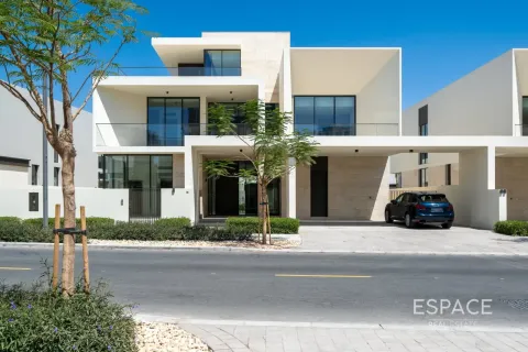 Villa in Dubai Hills Estate, Dubai 5 bedrooms, 964 sq.m. № 122704
