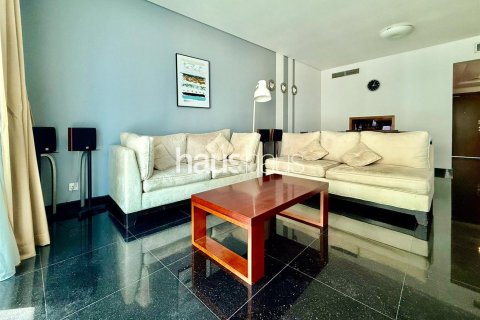 Купить квартиру в Джумейра Бич Резиденс, Дубай: 2 спальни, 153м², № 43707 - фото 2