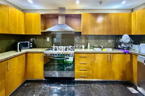 Купить квартиру в Джумейра Бич Резиденс, Дубай: 2 спальни, 153м², № 43707 - фото 5
