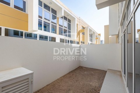 Townhouse in Dubai 3 bedrooms, 159.89 sq.m. № 136841 - photo 6