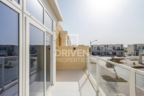 Townhouse in Dubai 3 bedrooms, 159.89 sq.m. № 136841 - photo 14
