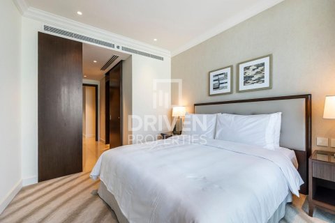 Снять в аренду квартиру в The Address Residence Fountain Views, Даунтаун Дубай (Даунтаун Бурдж Дубай), Дубай: 2 спальни, 139.82м², № 136842 - фото 11