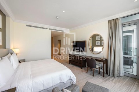 Снять в аренду квартиру в The Address Residence Fountain Views, Даунтаун Дубай (Даунтаун Бурдж Дубай), Дубай: 2 спальни, 139.82м², № 136842 - фото 5