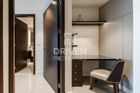 Снять в аренду квартиру в The Address Residence Fountain Views, Даунтаун Дубай (Даунтаун Бурдж Дубай), Дубай: 2 спальни, 139.82м², № 136842 - фото 8