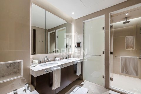 Снять в аренду квартиру в The Address Residence Fountain Views, Даунтаун Дубай (Даунтаун Бурдж Дубай), Дубай: 2 спальни, 139.82м², № 136842 - фото 6