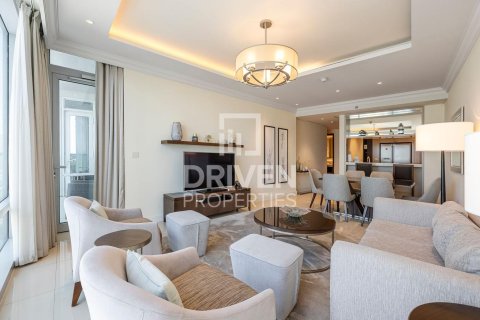 Снять в аренду квартиру в The Address Residence Fountain Views, Даунтаун Дубай (Даунтаун Бурдж Дубай), Дубай: 2 спальни, 139.82м², № 136842 - фото 3