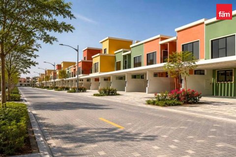 Townhouse in Dubai 4 bedrooms, 144 sq.m. № 133140 - photo 12