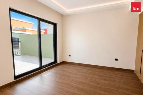 Townhouse in Dubai 4 bedrooms, 144 sq.m. № 133140 - photo 9