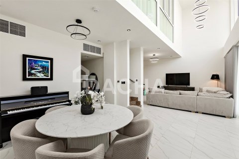 Adosado en Dubai Land, Dubai, 4 dormitorios, 198 m², № 133249 - foto 26