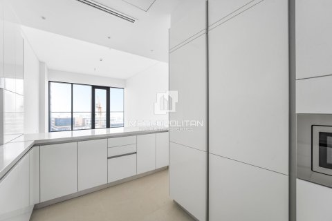Apartment in Al Wasl, Dubai 2 bedrooms, 141 sq.m. № 73111 - photo 19