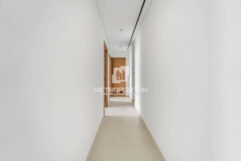 Apartment in Al Wasl, Dubai 2 bedrooms, 141 sq.m. № 73111 - photo 17