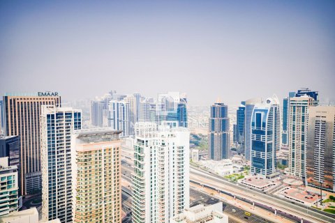 Снять в аренду квартиру в Vida Residences Dubai Marina, Дубай Марина, Дубай: 2 спальни, 102м², № 73104 - фото 4