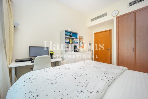 Appartement à Greens, Dubai, 2 chambres, 104.67 m², № 141586