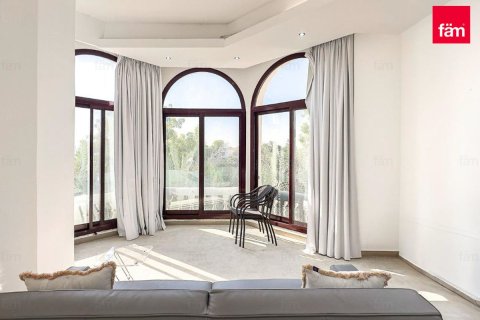 Villa in Dubai 7 bedrooms, 1723.7 sq.m. № 118822 - photo 3