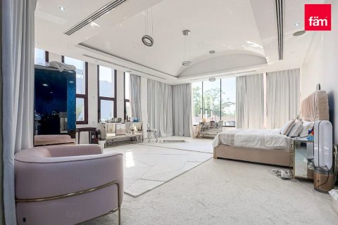 Villa in Dubai 7 bedrooms, 1723.7 sq.m. № 118822 - photo 14
