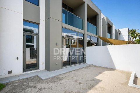 Снять в аренду таунхаус в Ruba, Arabian Ranches 3, Дубай: 3 спальни, 145.67м², № 134182 - фото 9