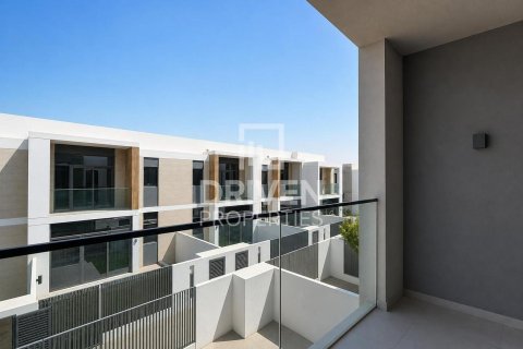 Снять в аренду таунхаус в Ruba, Arabian Ranches 3, Дубай: 3 спальни, 145.67м², № 134182 - фото 6