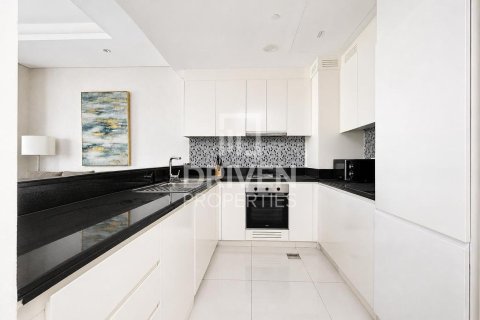Apartamento en Paramount Tower Hotel & Residences, Business Bay, Dubai, 2 dormitorios, 108.42 m², № 134176 - foto 8