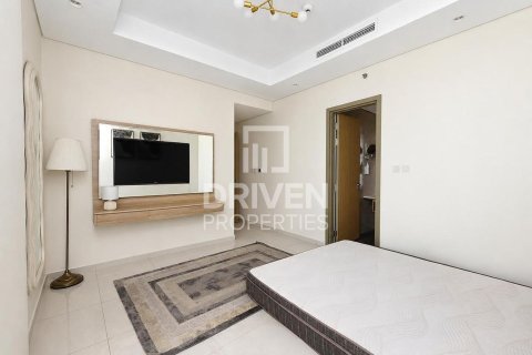 Apartamento en Paramount Tower Hotel & Residences, Business Bay, Dubai, 2 dormitorios, 108.42 m², № 134176 - foto 7