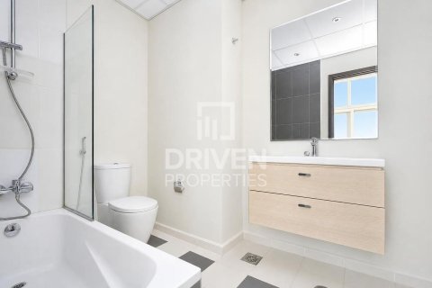 Снять в аренду таунхаус в Дубае: 3 спальни, 176.98м², № 134179 - фото 24