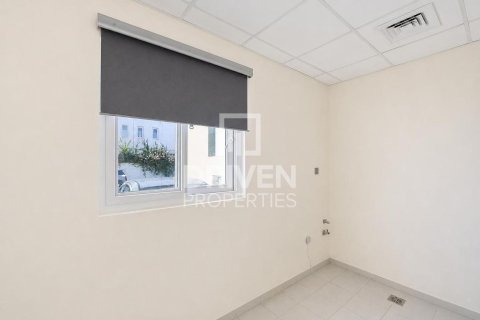 Снять в аренду таунхаус в Дубае: 3 спальни, 176.98м², № 134179 - фото 11