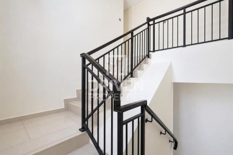 Снять в аренду таунхаус в Дубае: 3 спальни, 176.98м², № 134179 - фото 13