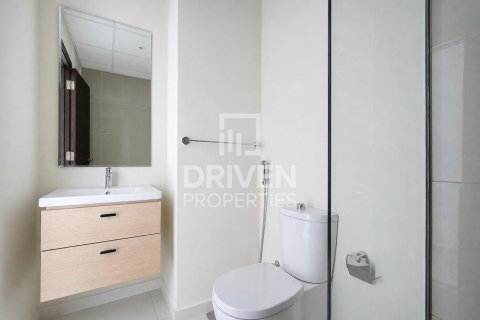 Снять в аренду таунхаус в Дубае: 3 спальни, 176.98м², № 134179 - фото 25