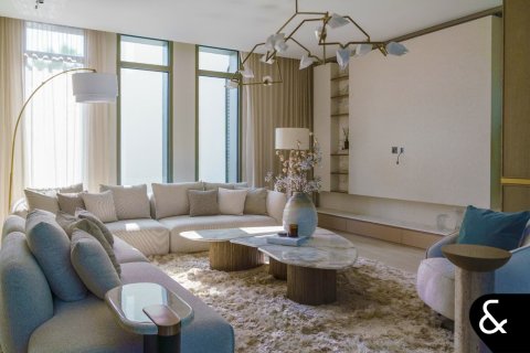 Villa in Jumeirah Islands, Dubai 4 bedrooms, 506 sq.m. № 78696 - photo 5