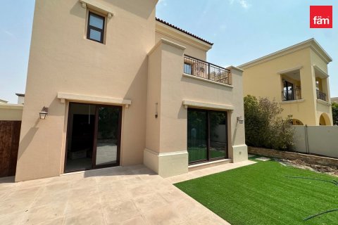 Villa in Dubai 4 bedrooms, 405 sq.m. № 123472