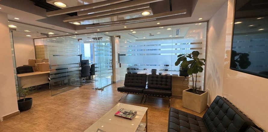 Office in Dubai 118 sq.m. № 97764