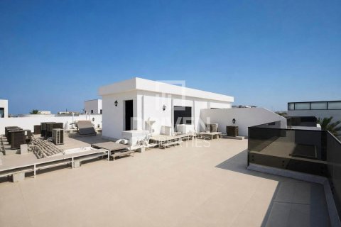 Villa in Jumeirah, Dubai 6 bedrooms, 1424.02 sq.m. № 130054 - photo 3