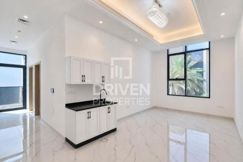 Villa in Jumeirah, Dubai 6 bedrooms, 1424.02 sq.m. № 130054 - photo 8