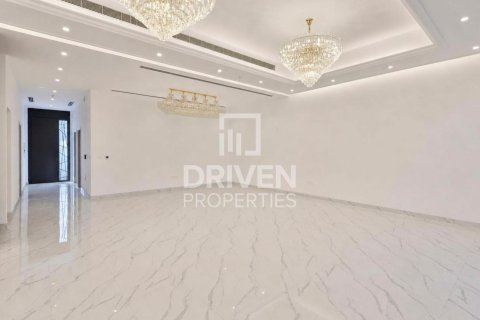 Villa in Jumeirah, Dubai 6 bedrooms, 1424.02 sq.m. № 130054 - photo 25