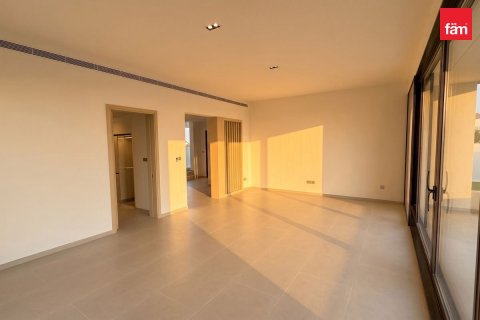 Villa in Jebel Ali, Dubai 5 bedrooms, 675.5 sq.m. № 137544 - photo 5