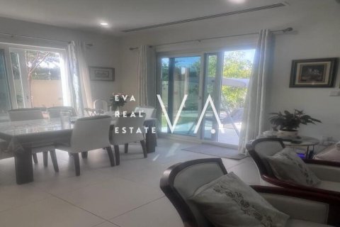 فيلا في دبي 4 غرف نوم, 274.98 م² رقم 52761