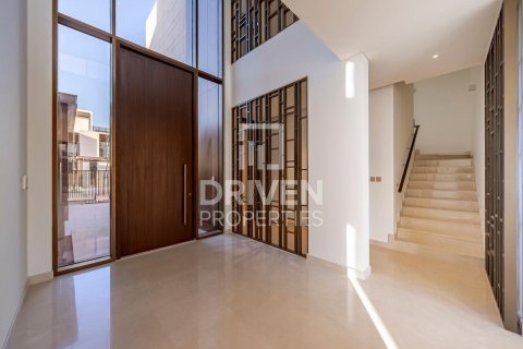 Villa à Dubai Hills Estate, Dubai, 5 chambres, 659.98 m², № 127866 - photo 3