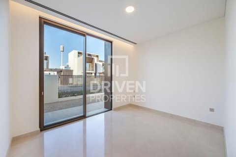 Villa à Dubai Hills Estate, Dubai, 5 chambres, 659.98 m², № 127866 - photo 5