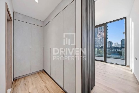 Снять в аренду виллу в District One, Мохаммед Бин Рашид Сити, Дубай: 4 спальни, 350.8м², № 127859 - фото 6