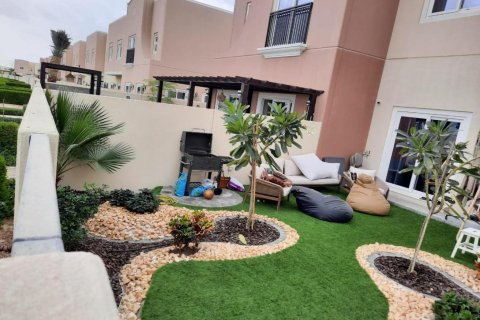 Adosado en Amaranta, Dubai Land, Dubai, 3 dormitorios, 177.17 m², № 136331 - foto 12