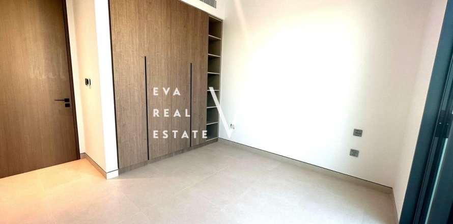 Villa in Dubai 4 bedrooms, 404.95 sq.m. № 52562